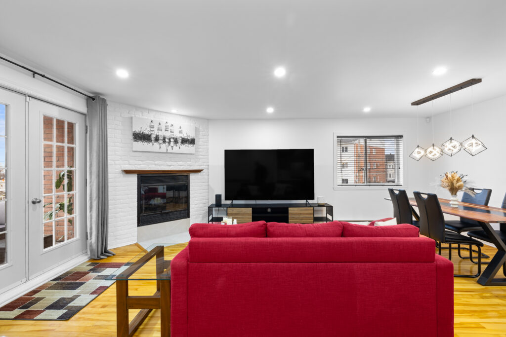 16138 Rue Forsyth — Photo 8