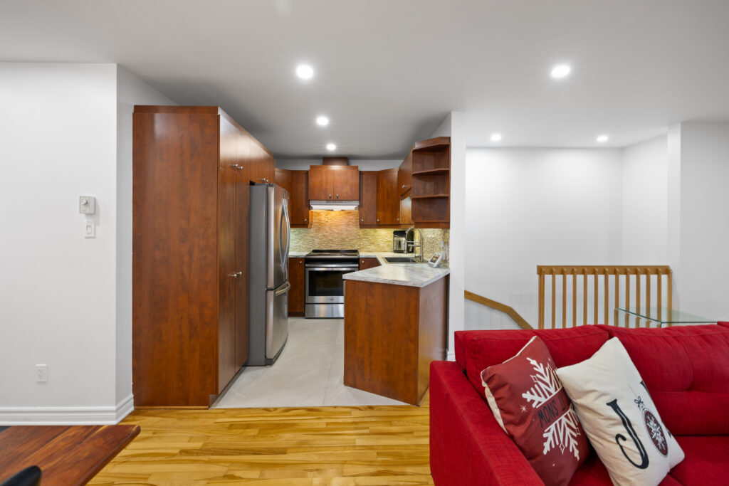 16138 Rue Forsyth — Photo 11