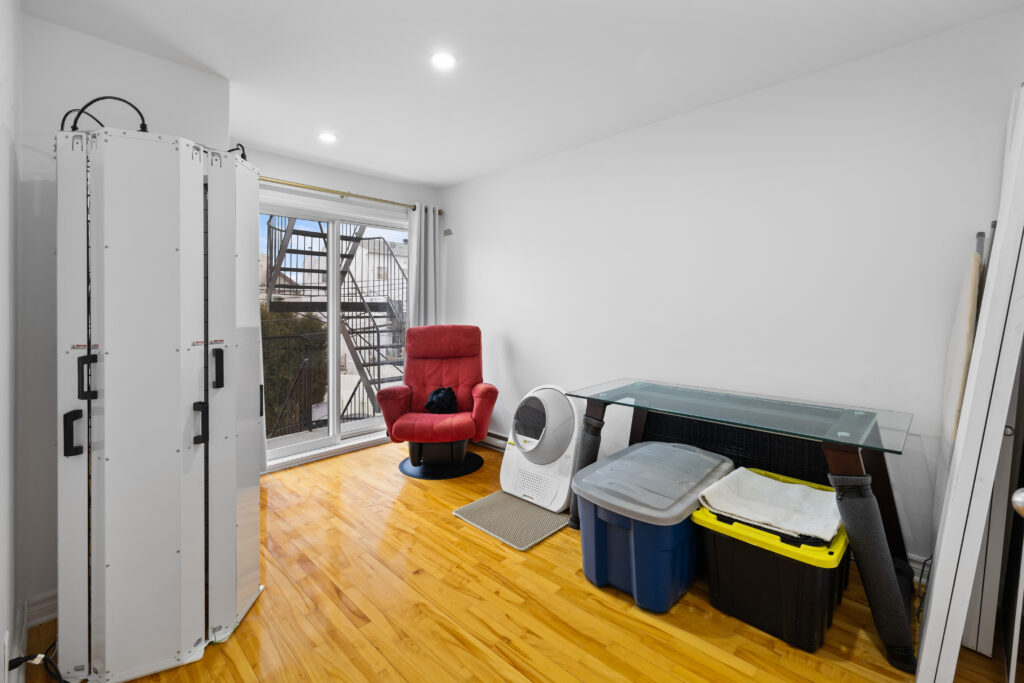 16138 Rue Forsyth — Photo 33