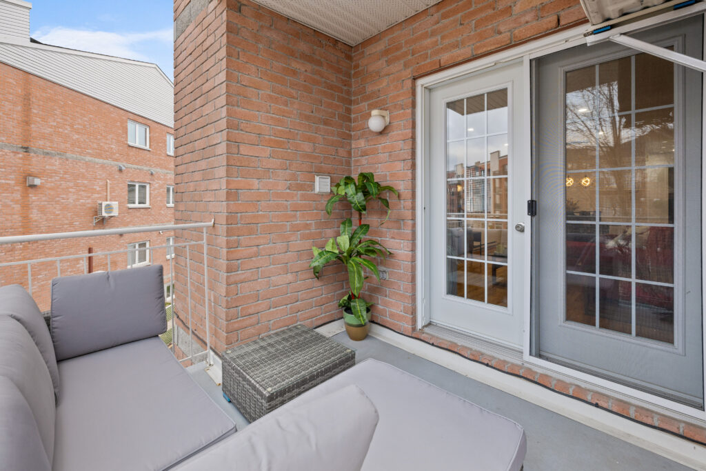 16138 Rue Forsyth — Photo 38