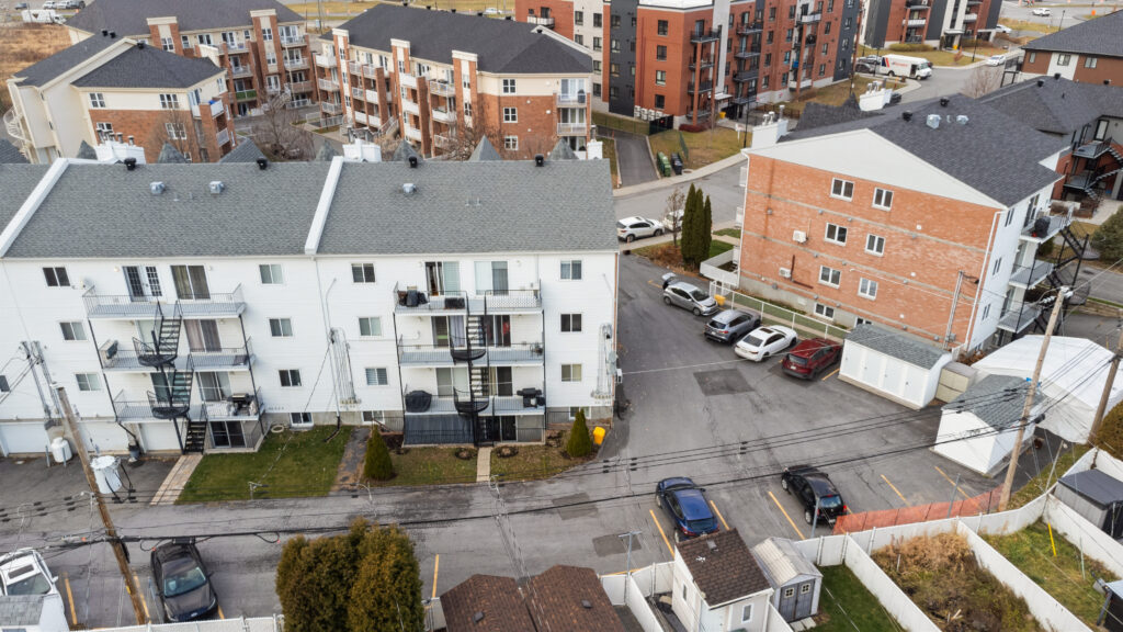 16138 Rue Forsyth — Photo 41