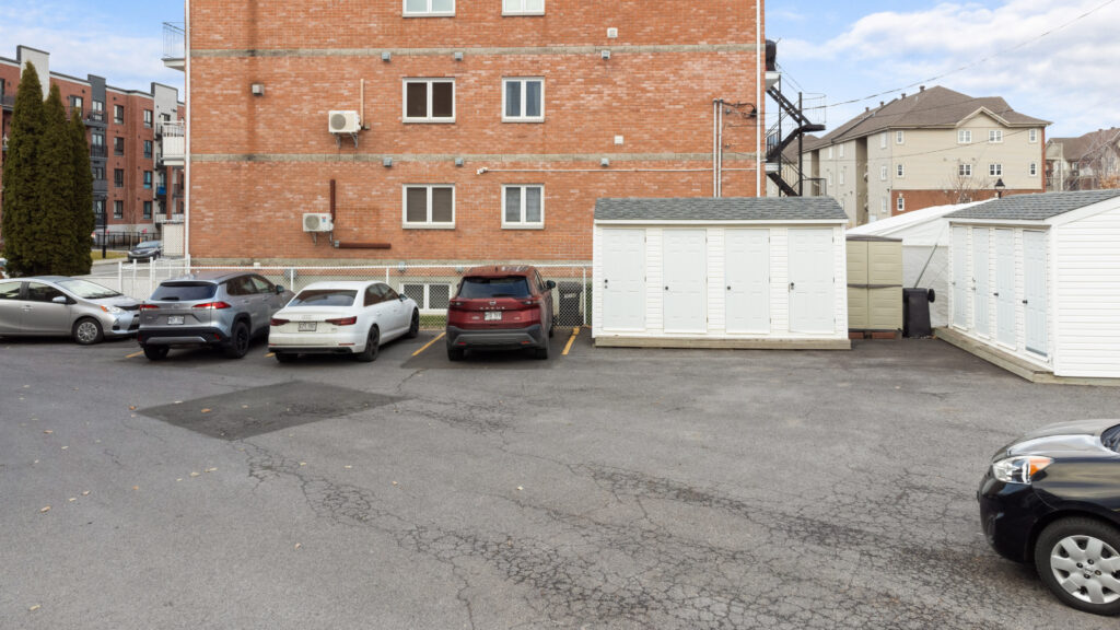 16138 Rue Forsyth — Photo 49